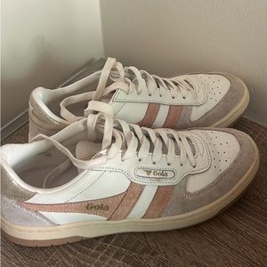 Women’s Gola tennis shoes